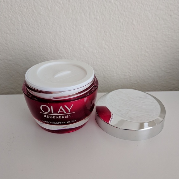 NEW Olay Regenerist Micro Sculpting Cream - Picture 4 of 6